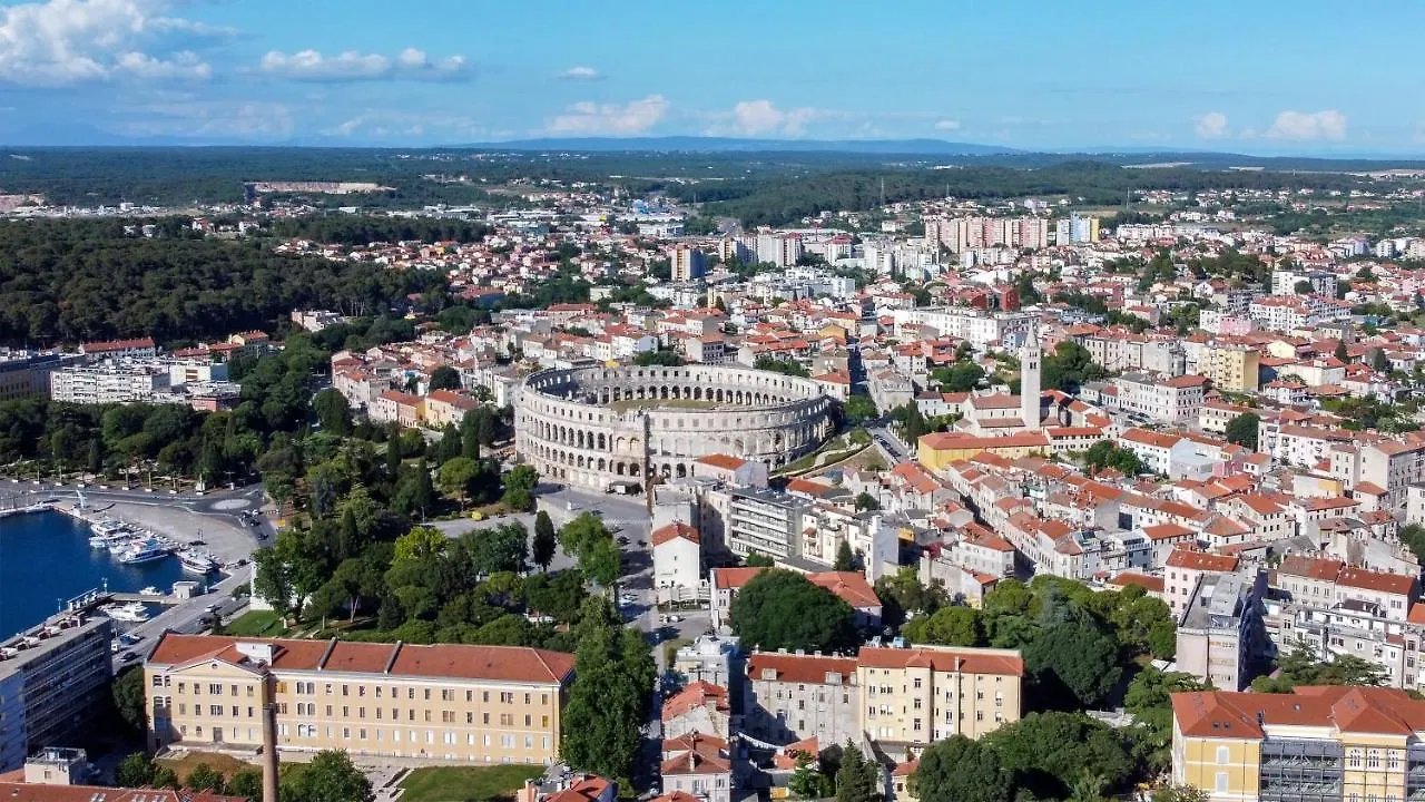 Inspire Apartments Pula 0*,  Croatia
